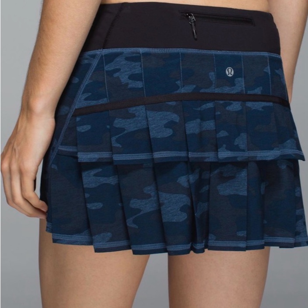 lululemon athletica pace setter Navy and Black Camouflage Skort